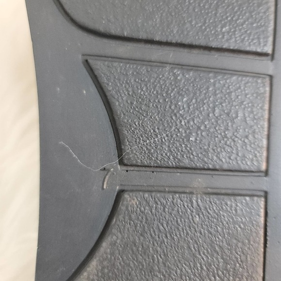 Sandals_&_Flip_Flops